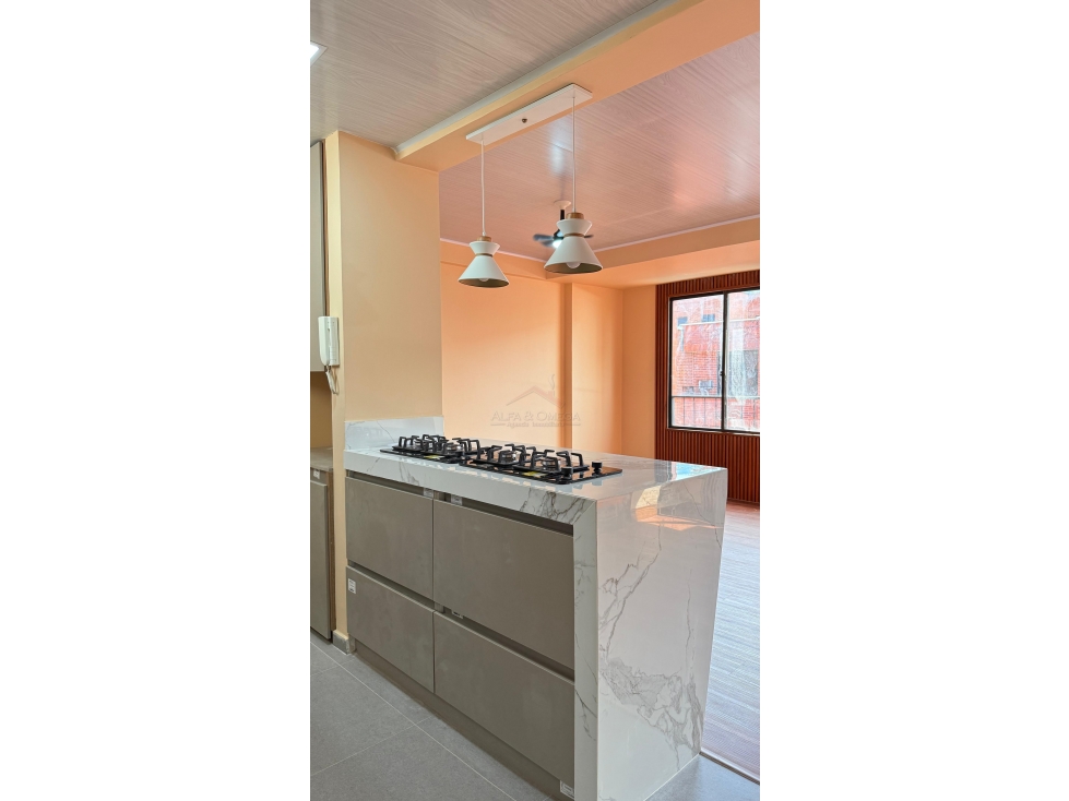 Venta de Apartamento Remodelado Cerca a Multicentro, Ibagué - 4