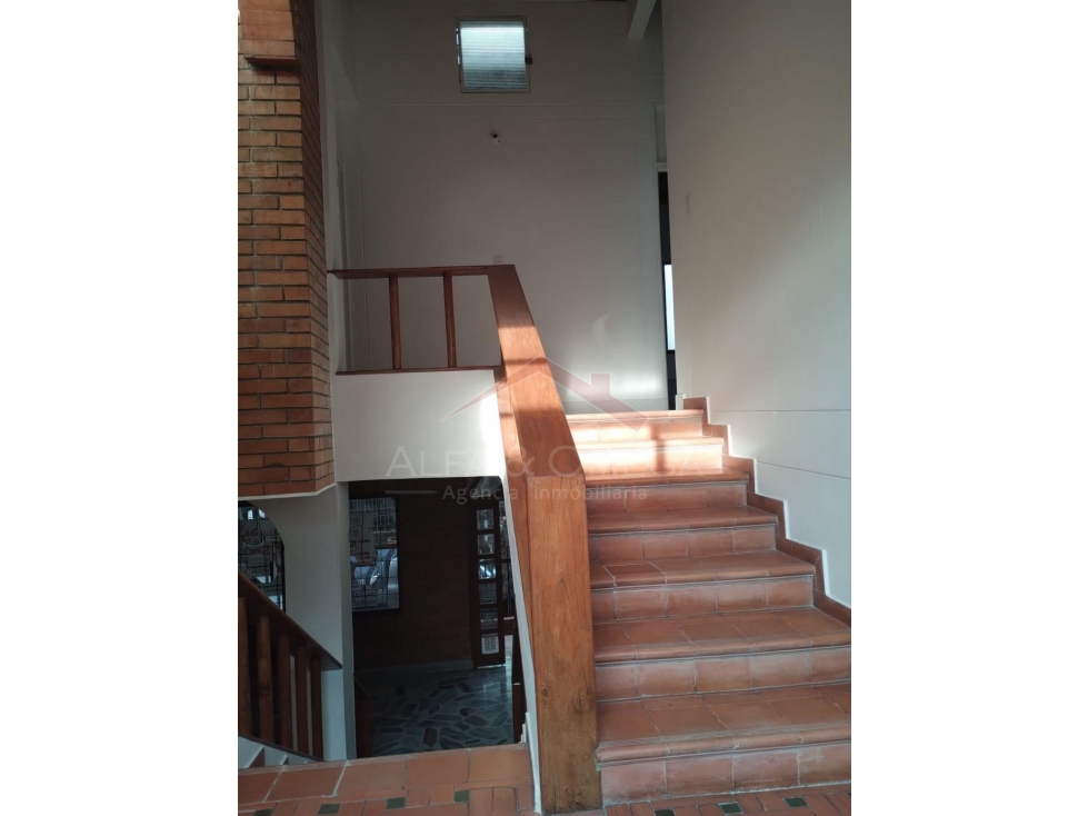 Venta de casa de 3 niveles en barrio La Riviera Cúcuta - 5
