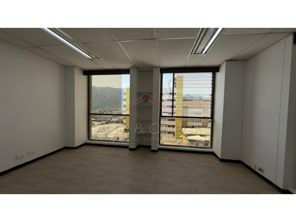  Venta de Oficina Centro Comercial Combeima - Ibagué - 2