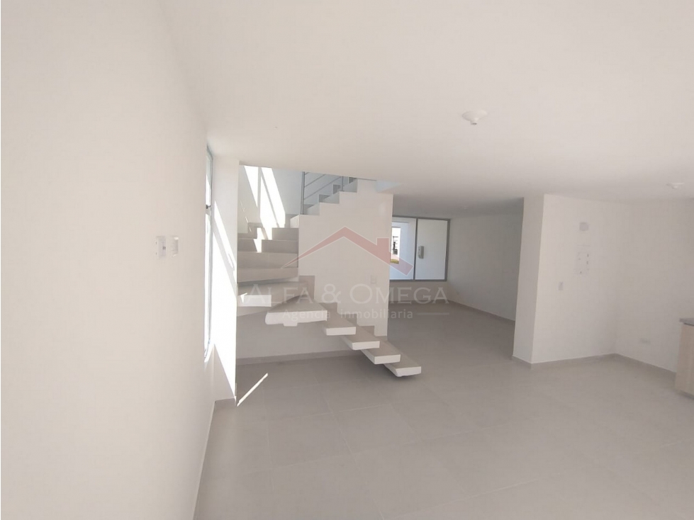 Venta de casa esquinera para estrenar en Colina Campestre Cúcuta - 2