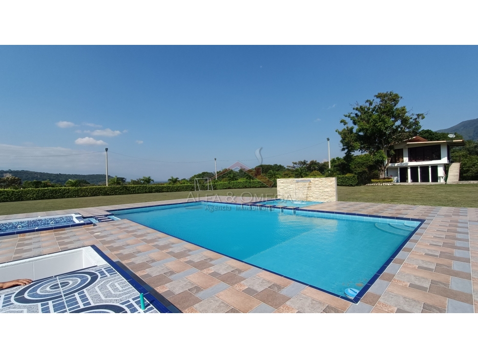 Venta de finca turística con cabañas y piscina Ibagué - 5