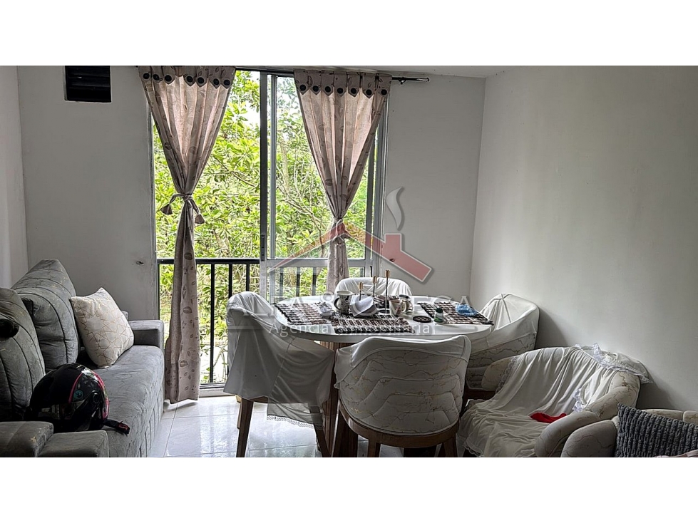Venta de Apartamento C. Cerrado Arboleda del Campestre Ibagúe — foto 2
