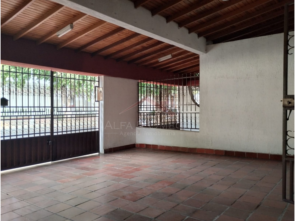Venta de casa con rentas en Quinta Oriental, La Anita Cúcuta
