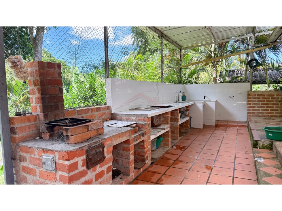 Venta de Casa Campestre con Terraza Cerca a Ambalá Ibagué — foto 4