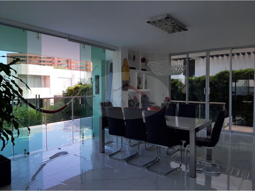 Venta de Casa Exclusiva con Piscina en El Vergel Ibagué - 3