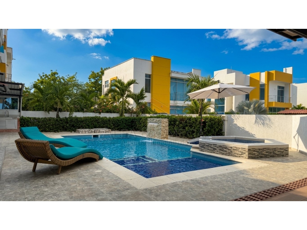 Venta de Quinta Campestre con Piscina en Conjunto Cerrado Flandes