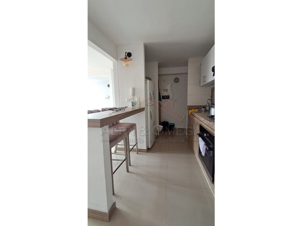 Venta de Apartamento en  Avenidad  Ambalá en  El Vergel Ibagué - 4