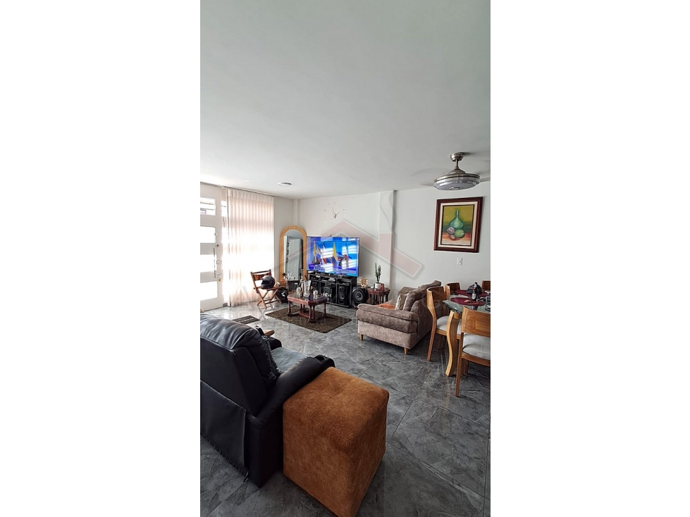 Venta de Casa de 3 niveles  en Jordán 3 Etapa Ibagué