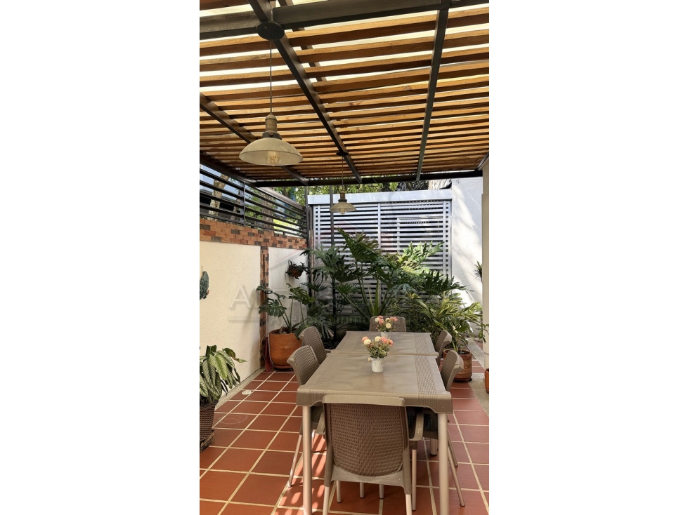 Venta de Casa Moderna en Conjunto en la Via a Picaleña Ibagué - 3