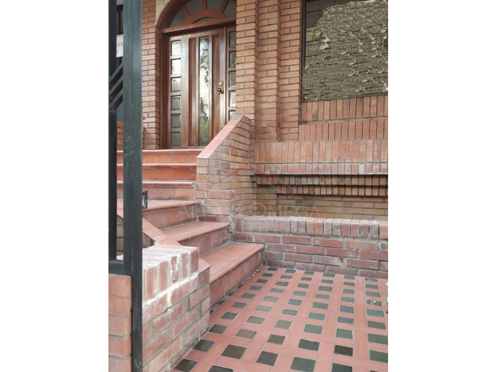 Venta de casa de 3 niveles en barrio La Riviera Cúcuta - 3