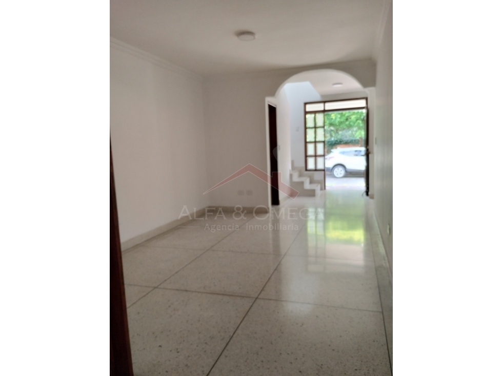 Venta de casa de 2 pisos en conjunto cerrado La Riviera Cúcuta - 4