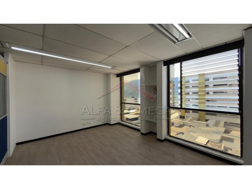 Venta de Oficina Centro Comercial Combeima - Ibagué - 1