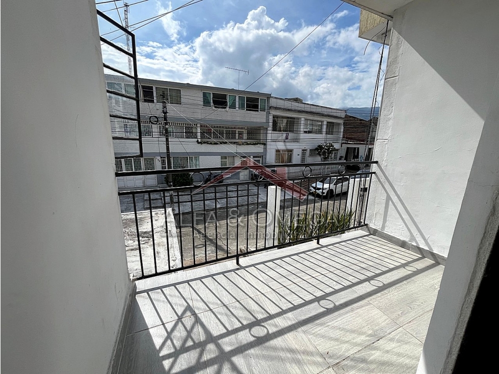 Venta de Casa con doble Renta en el barrio Interlaken Ibagué — foto 2