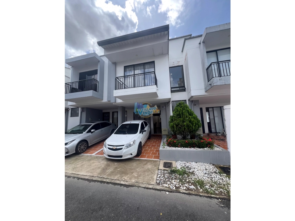 En venta Casa Remodelada Zona amarilo o anillo vial - 6