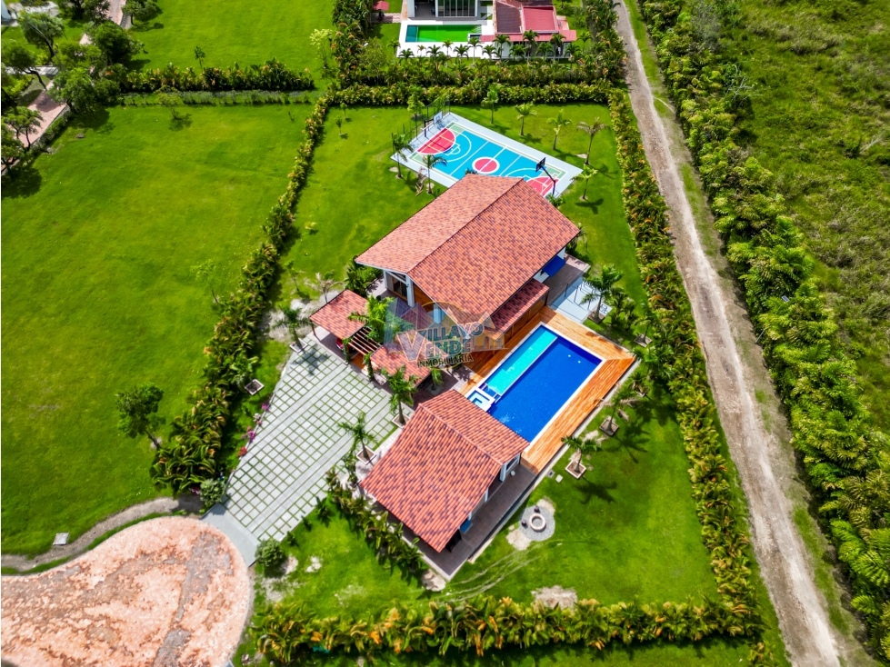 En Venta Casa Campestre en Condominio Santa Teresita (Restrepo) C3103 - 1