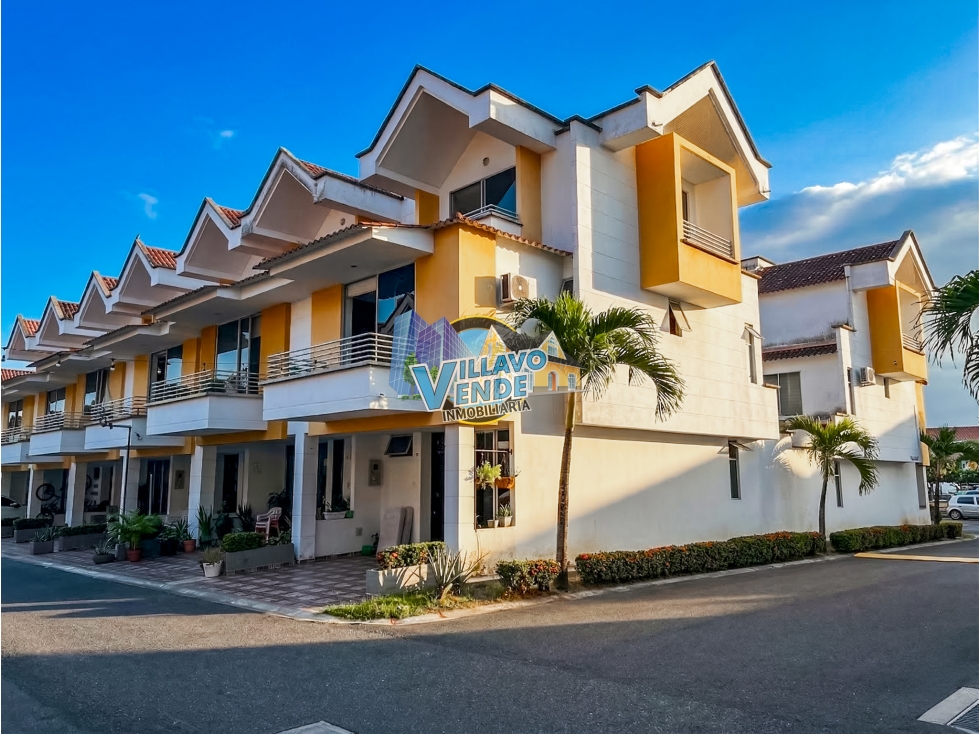 En Venta Casa Esquinera en condominio la fontana Villavicencio C3224
