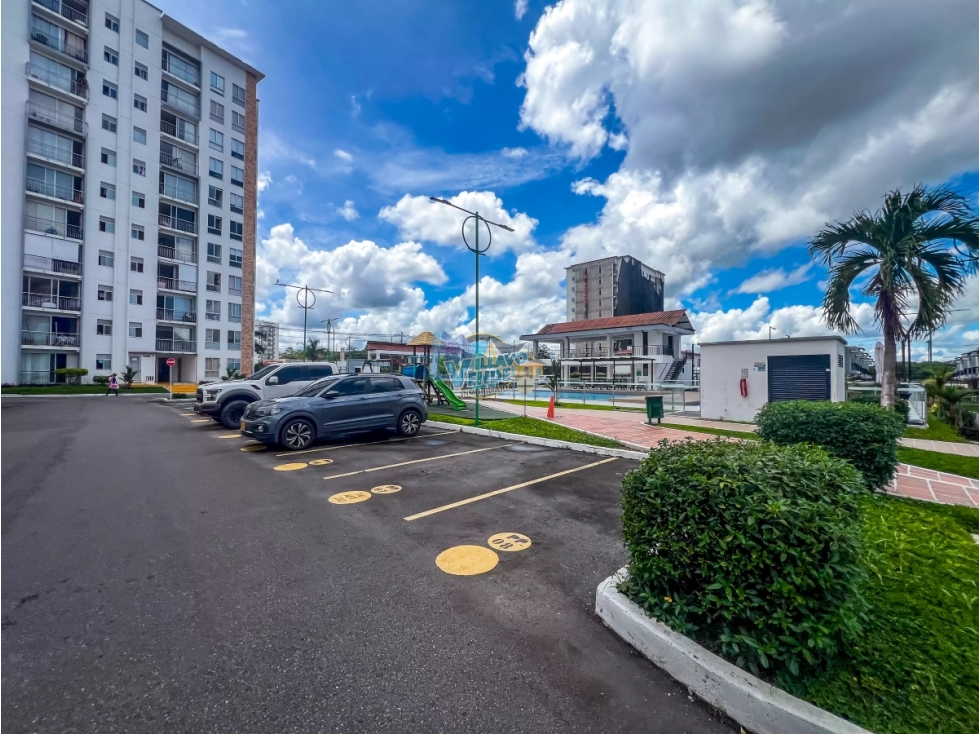 En venta Casa Remodelada Zona amarilo o anillo vial - 1