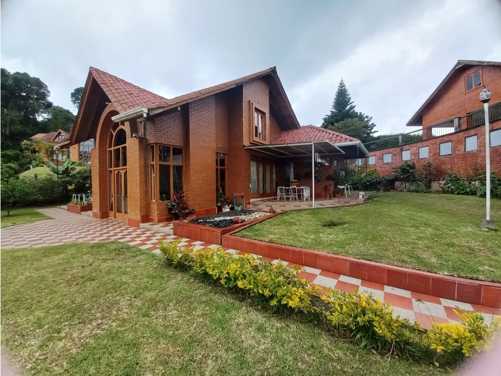 Venta de Casa Campestre Abedules Circasia - Quindío