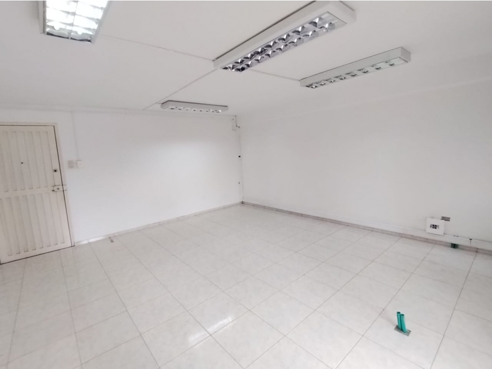 OFICINA EN VENTA CENTRO DE PALMIRA 302 - 3