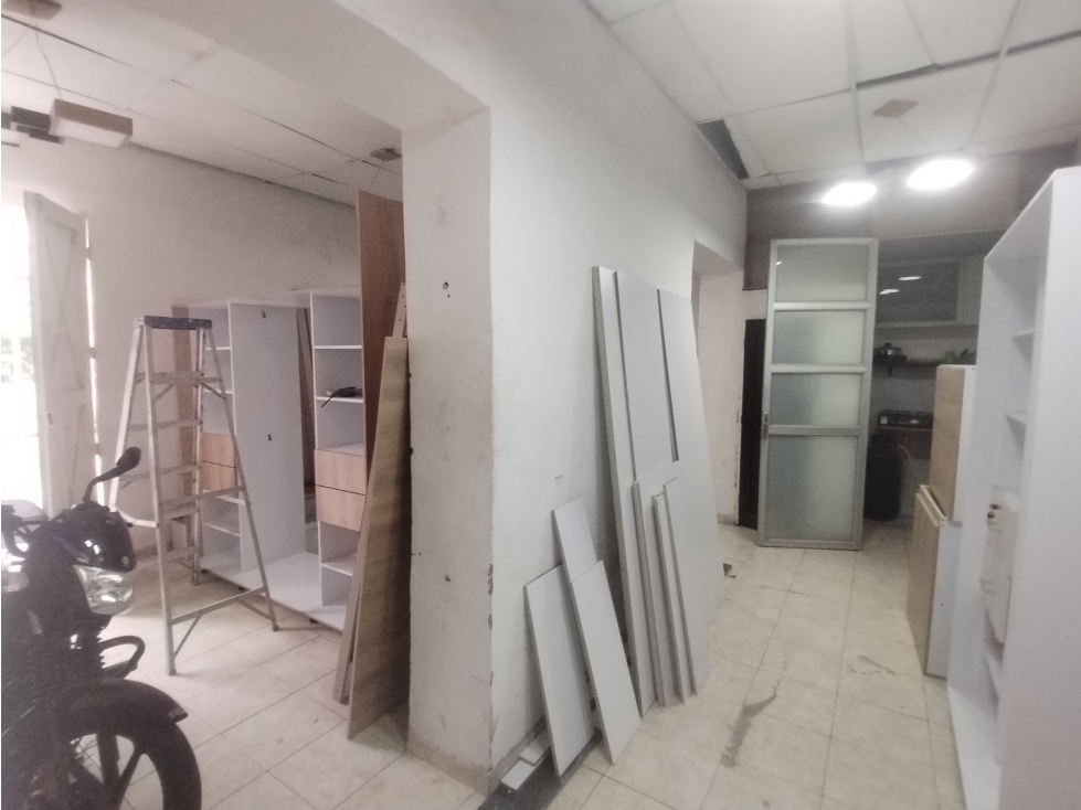 CASA COMERCIAL EN VENTA PALMIRA SOBRE VÍA PRINCIPAL B/SANTARRITA