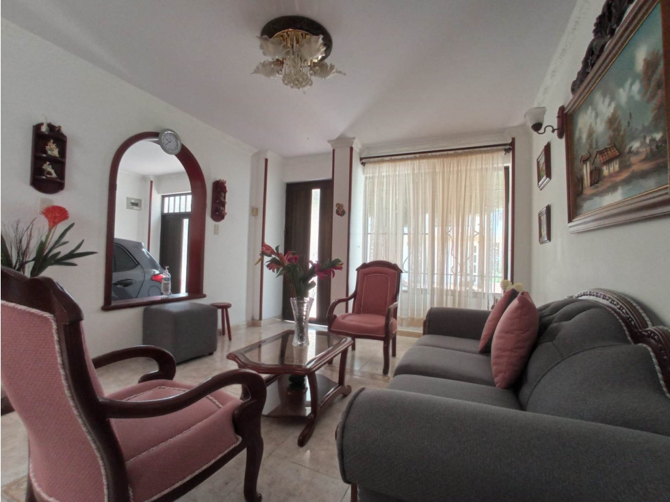 CASA EN VENTA PALMIRA BARRIO SANTA ANA DOS PISOS + TERRAZA 