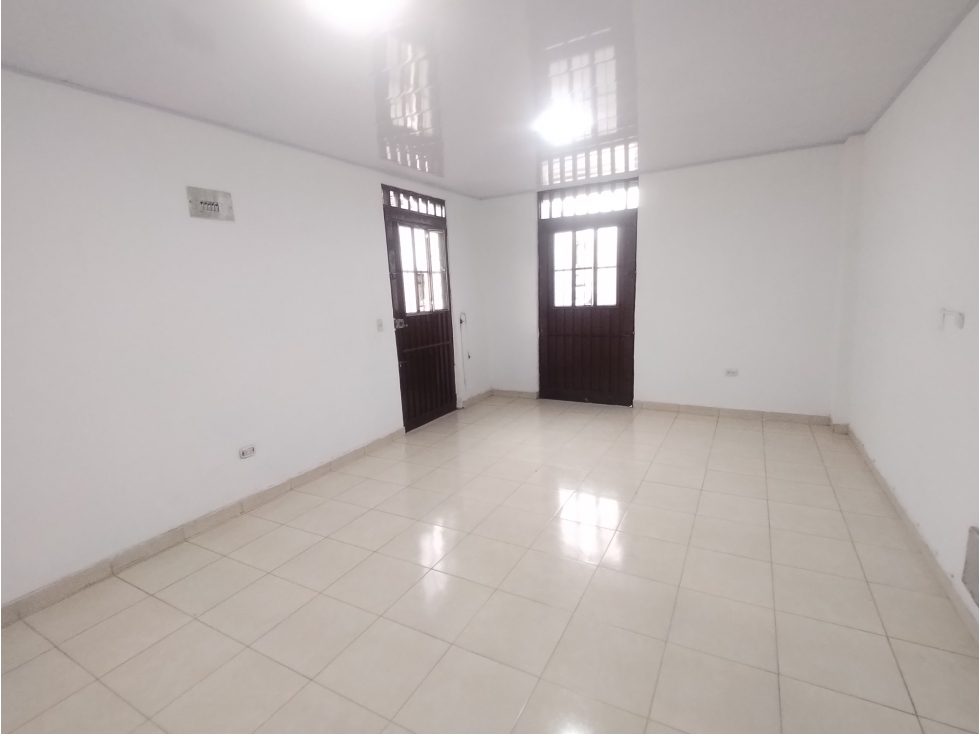 SE ALQUILA LOCAL COMERCIAL ESQUINERO CON VIVIENDA