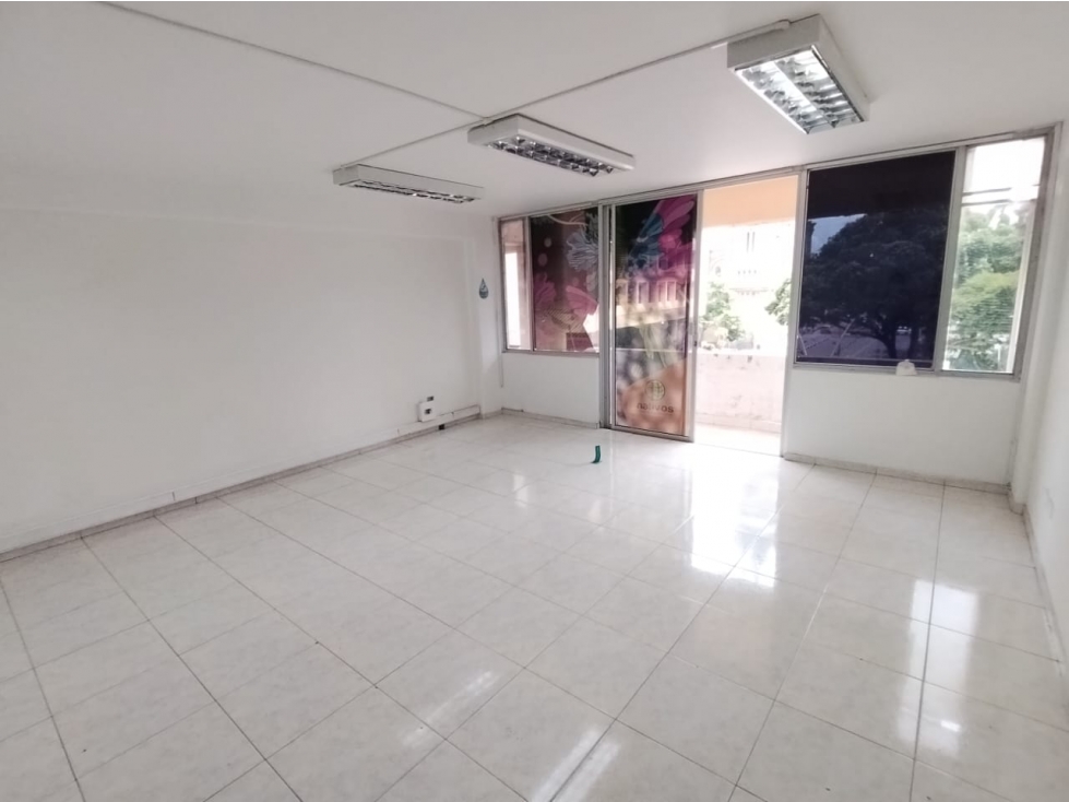 OFICINA EN VENTA CENTRO DE PALMIRA 302 - 2