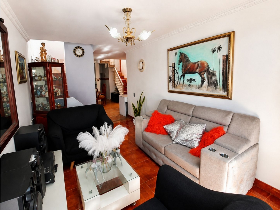 CASA EN VENTA EN PALMIRA LLANO GRANDE SOBRE VÍA VEHICULAR