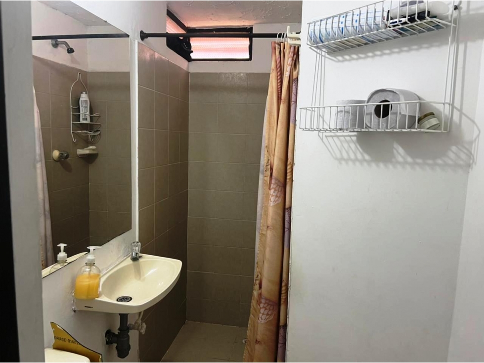 APARTAMENTO VENTA SECTOR ALTOS DE LOS CHORROS, CALI EN CONJUNTO — foto 3