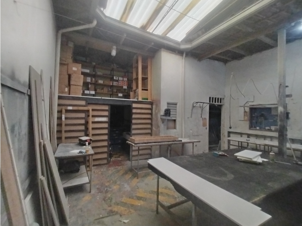 CASA COMERCIAL EN VENTA SOBRE VÍA PRINCIPAL B/SANTARRITA — foto 5