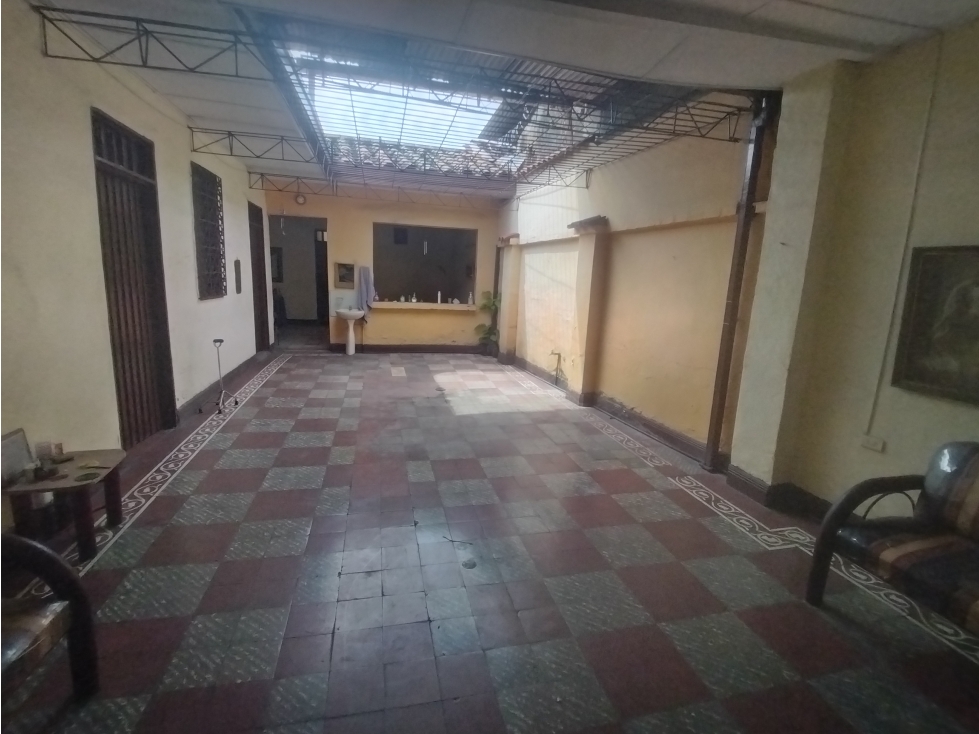 CASA LOTE EN VENTA BARRIO NUEVO IDEAL PARA APARTAMENTOS
