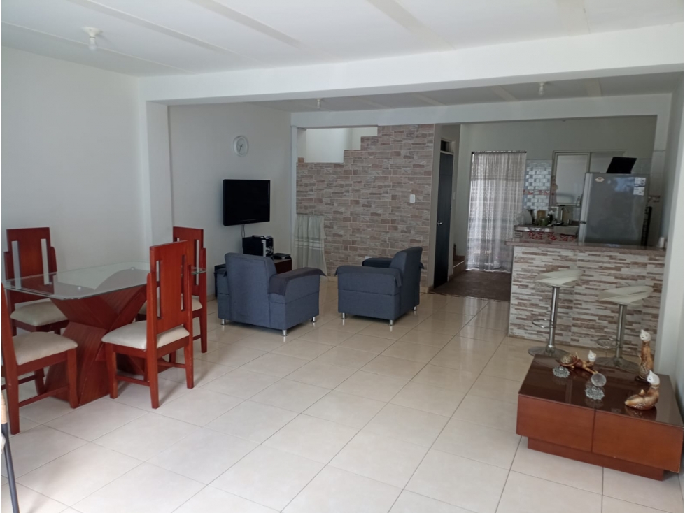 CASA EN VENTA PALMIRA BARRIO ALICANTO DOS PISOS