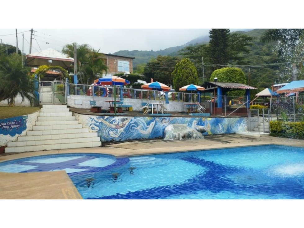 CENTRO RECREATIVO EN VENTA VEREDA EL POMO CERRITO A 25 Min de Palmira - 2