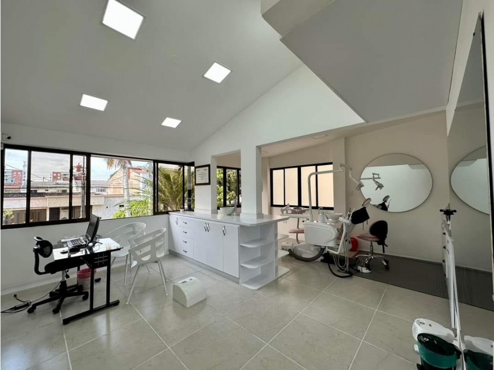 CASA EN VENTA PALMIRA LAS MERCEDES AMPLIA CON OPORTUNIDAD COMERCIAL 