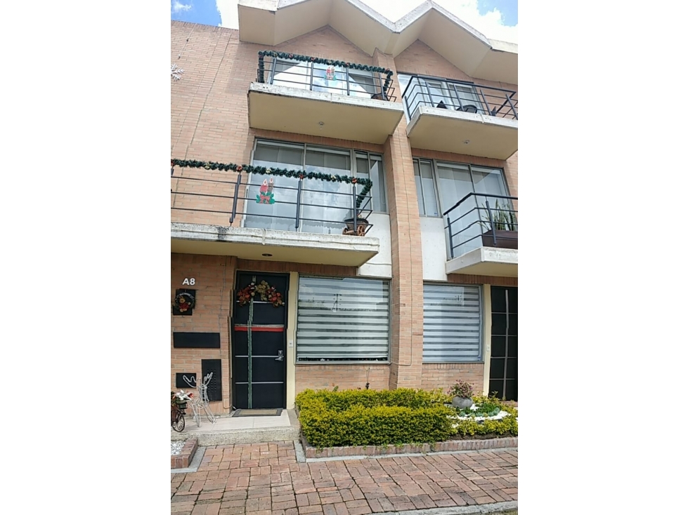VENTA CASA MOSQUERA CONJ EL DIAMANTE, 155 M2.GARAJES 2 - 1