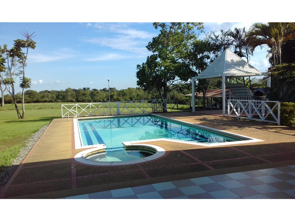 VENTA FINCA RESTREPO META. 19 HECTAREAS, CASAS, PISCINA - 2
