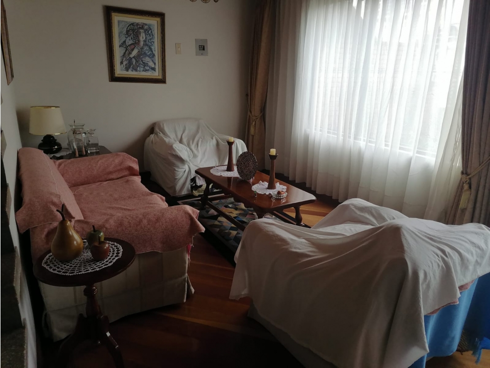 Venta Casa en Bogota El Jazmin , Esquinera,7,50 mts x 18 mts — foto 2