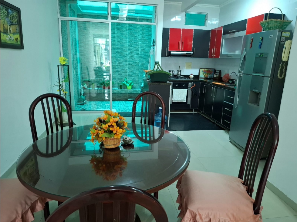 CASA EN VENTA VILLAVICENCIO EN CONJUNTO GARAJE 4 HAB — foto 3