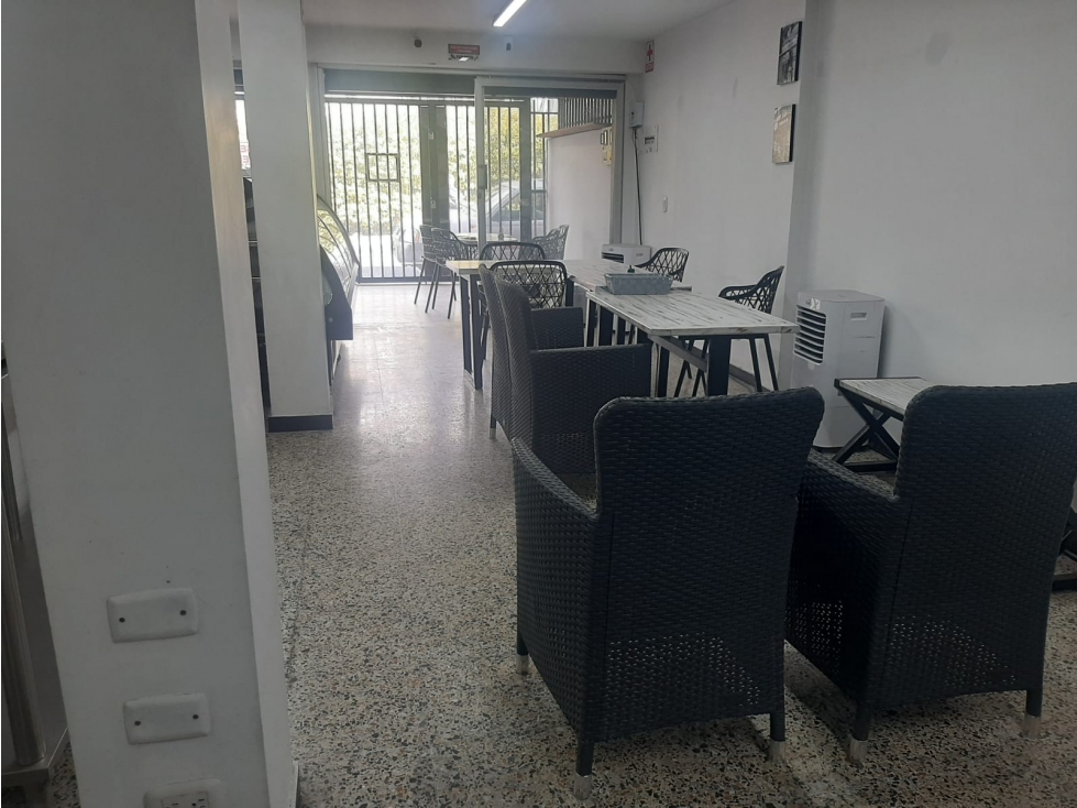 VENTA CASA COMERCIAL CALLE 159. CON LOCAL, OFICINAS Y APARTAMENTO — foto 4