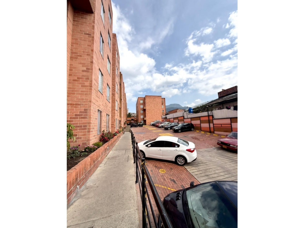 APARTAMENTO EN VENTA SAN CRISTOBAL SUR, 53 M2