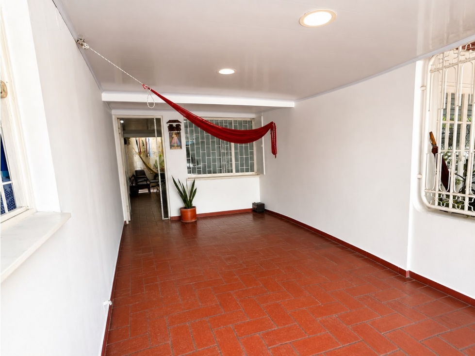 Casa Comercial en Venta con Apartaestudio y Bodega — foto 5