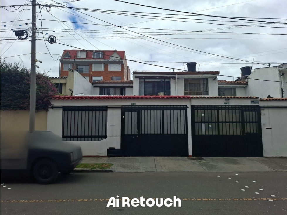 CASA EN VENTA BATAN 203 M2,3 GARAJES, PISOS 2