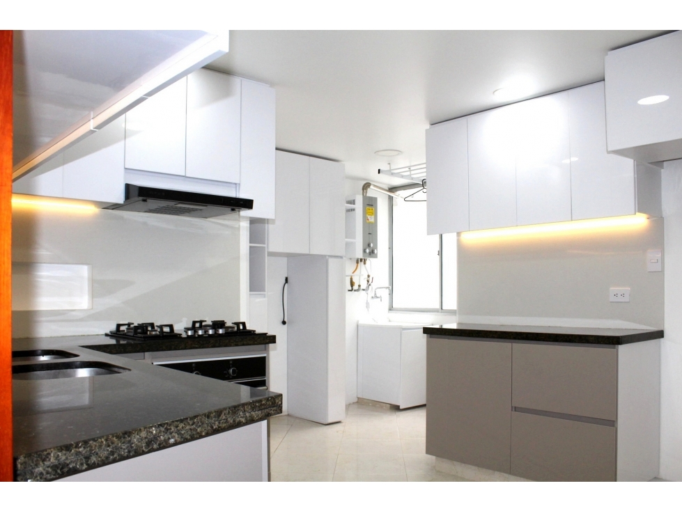 Se vende apartamento 161 m2 Santa Barbara Central Bogotá — foto 4