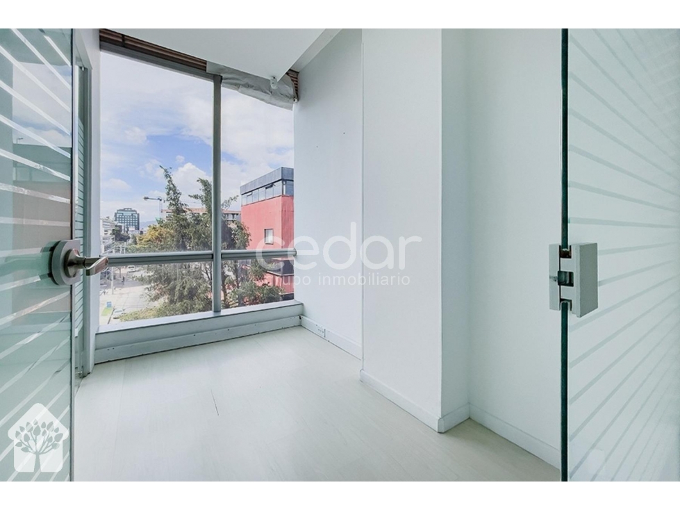 Se vende oficina 98 m2 Chicó Norte Bogotá — foto 3