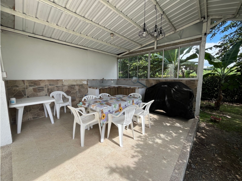 Se vende casa campestre via al aeropuerto, Armenia Quindio - 3