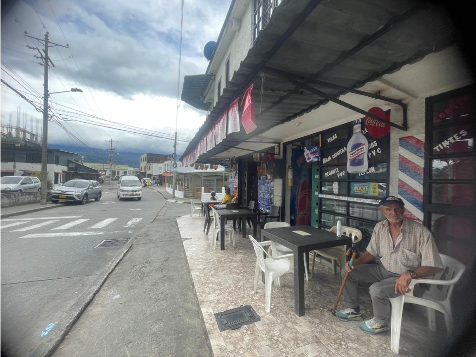 Se vende casa en el occidente de Armenia, Quindio.