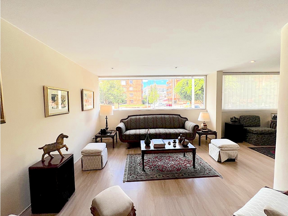 APARTAMENTO EN ARRIENDO AMOBLADO SANTA BARBARA CENTRAL — foto 5