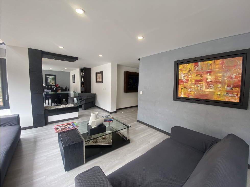Apartamento remodelado, con vista gran vista.