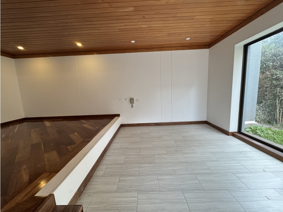 CASA AMPLIA, REMODELADA — foto 3
