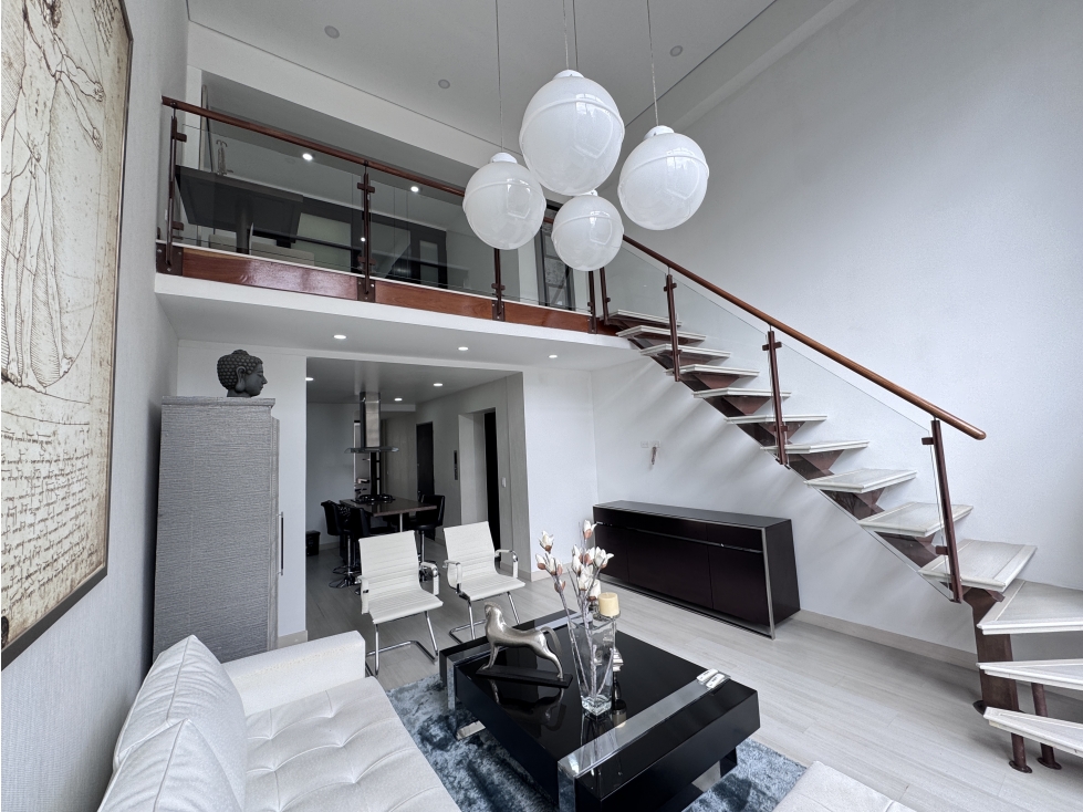 AMOBLADO. DIFERENTE, MODERNO.